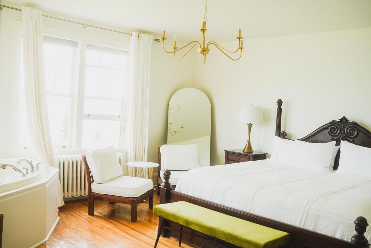 Baddeck Inlet Bellview Luxury Suites المظهر الخارجي الصورة